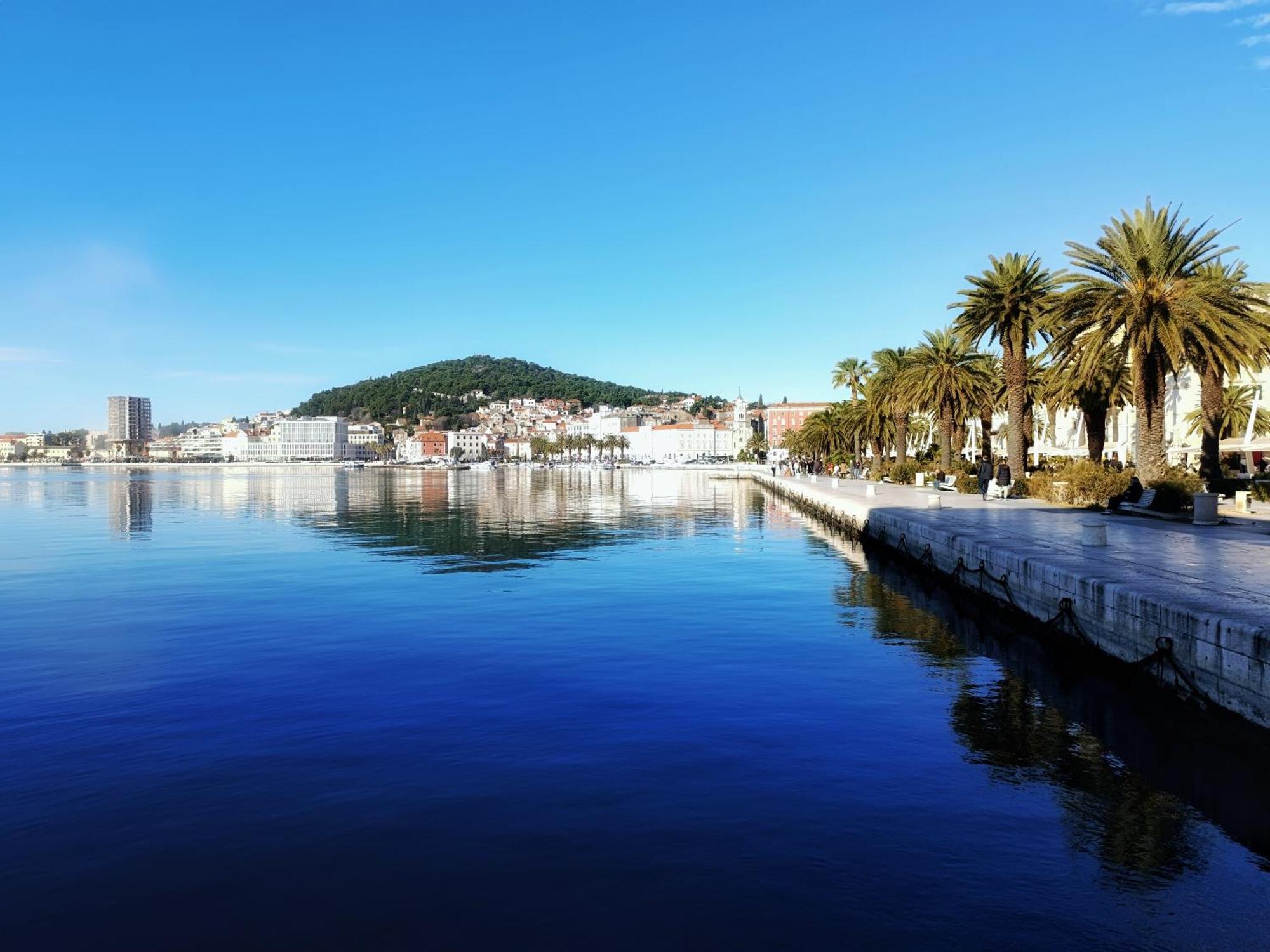 Apartment With Terrace And Free Parking - Beach Nearby Split Luaran gambar